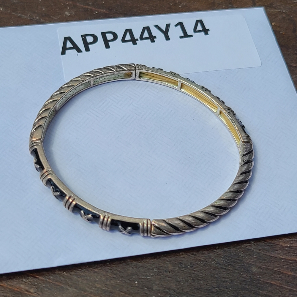 STRETCHY BRACELET FOR SALE - Picture 7 of 7